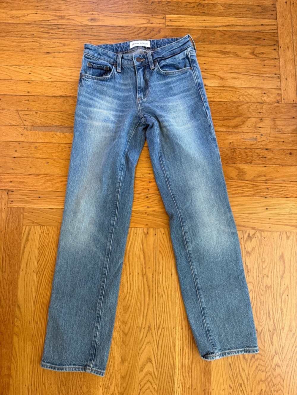 Aritzia Denim Forum Tilda Lo-Rise Straight Jeans